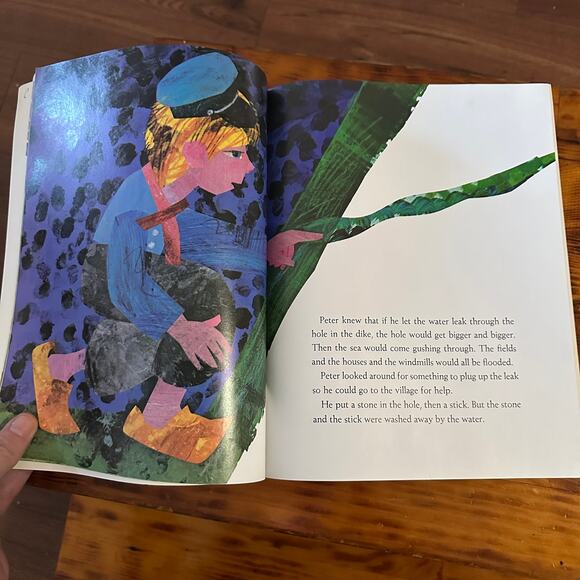 Vintage 1993 Eric Carle The Hole In The Dike Paperback Book - Picture 6 of 9